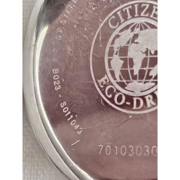 Solar Citizen EcoDrive Ladies Mother Of Pearl Dial Watch Crystal Bezel Mint Runs - Picture 7 of 16